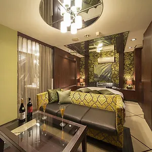 2* Liebeshotel Jardin De Fleurs