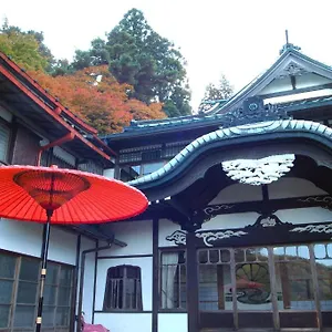 Ryokan (tradycyjny japoński pensjonat lub zajazd) Kowakien Mikawaya ****